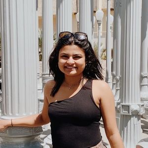 Meet your Posher, Eshna